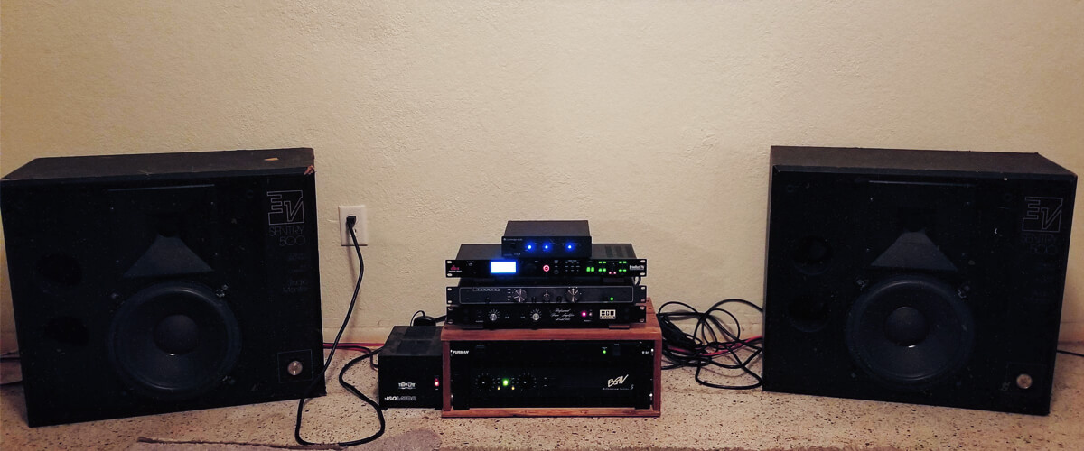 the pros of amplifier setups over AVRs