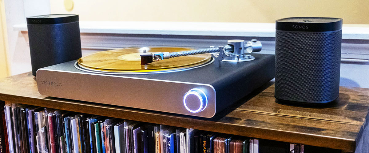 key features to consider when choosing a turntable receiver